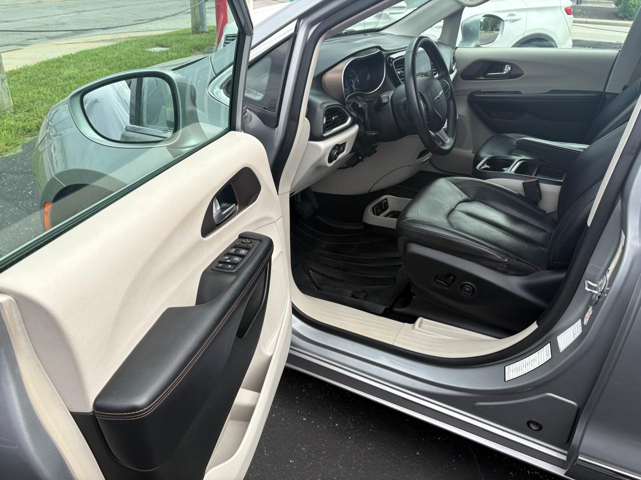 Chrysler Pacifica Touring-L 2018