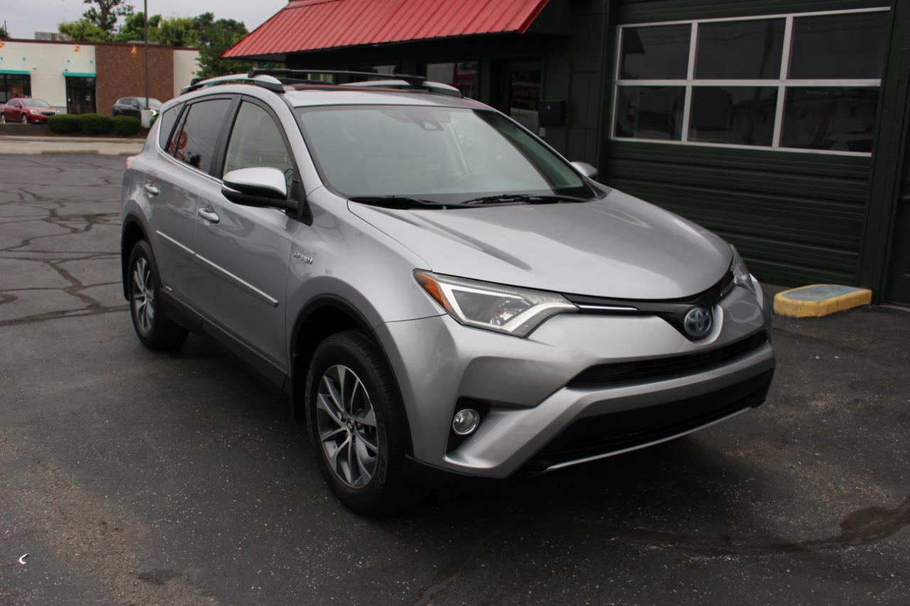 Toyota RAV4 Hybrid XLE 2018