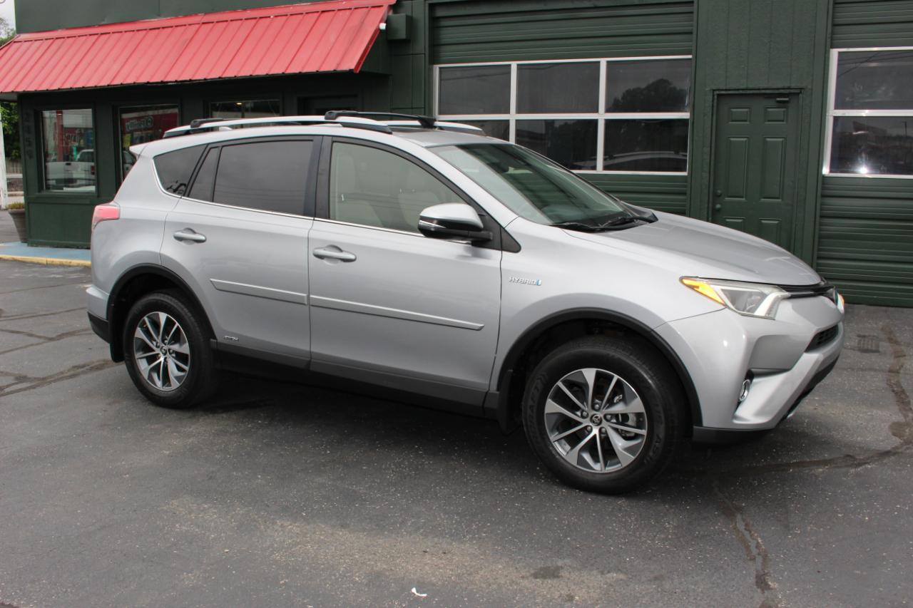 Toyota RAV4 Hybrid XLE 2018