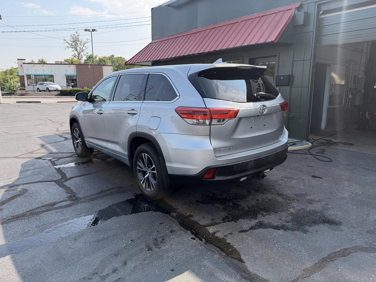 Toyota Highlander LE Plus AWD V6 2018