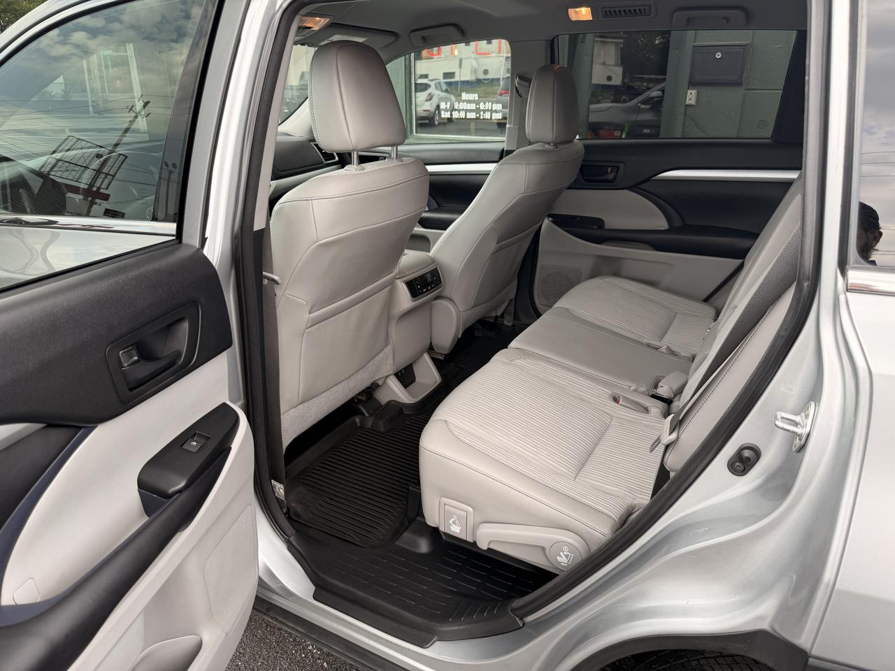 Toyota Highlander LE Plus AWD V6 2018