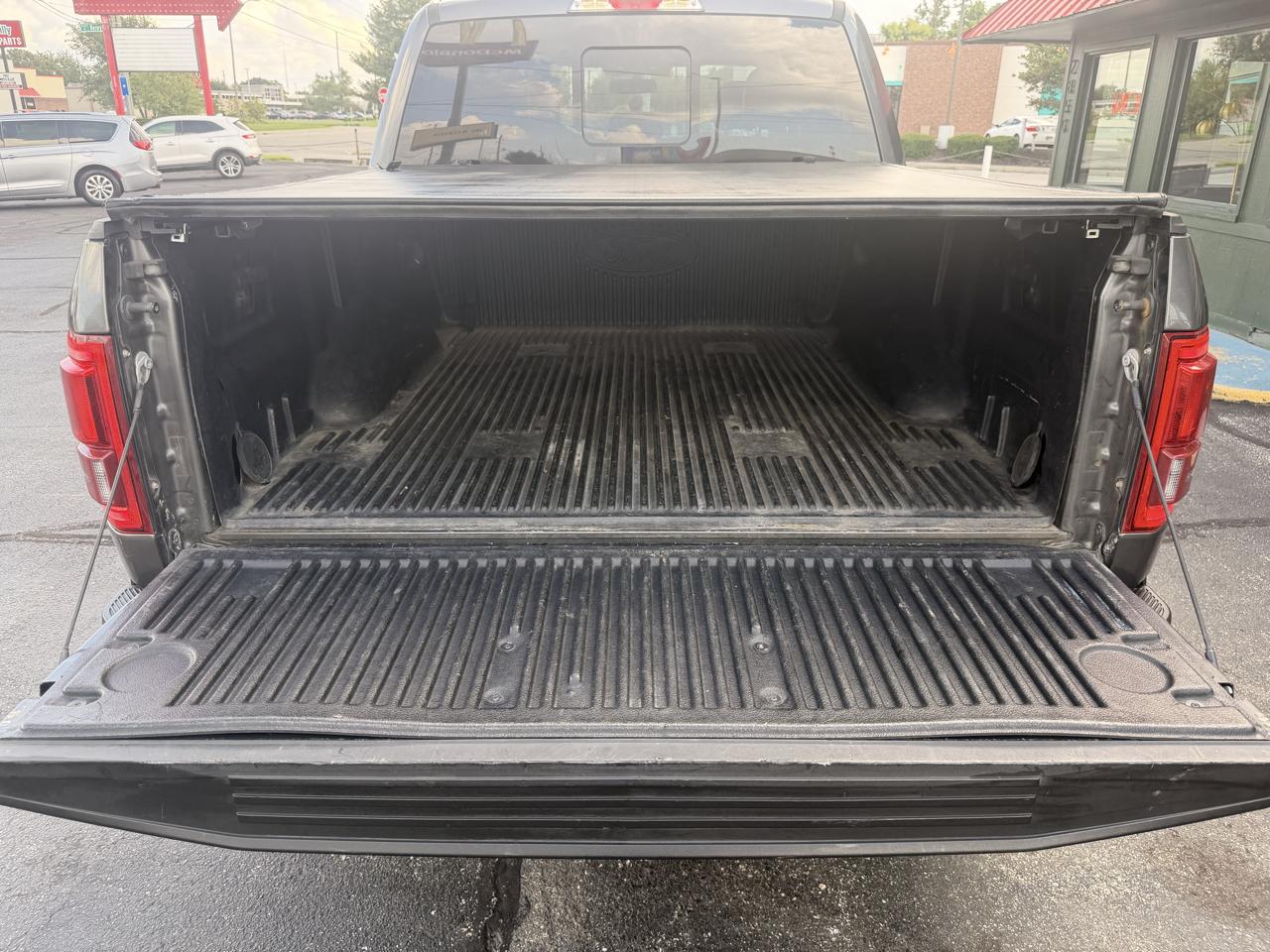 Ford F-150 photo 16