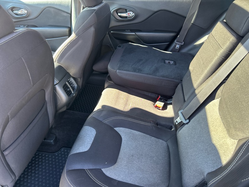 Jeep Cherokee Latitude FWD 2014