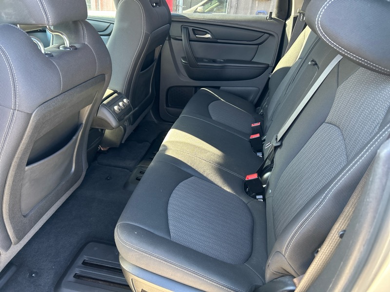 Chevrolet Traverse 1LT FWD 2013