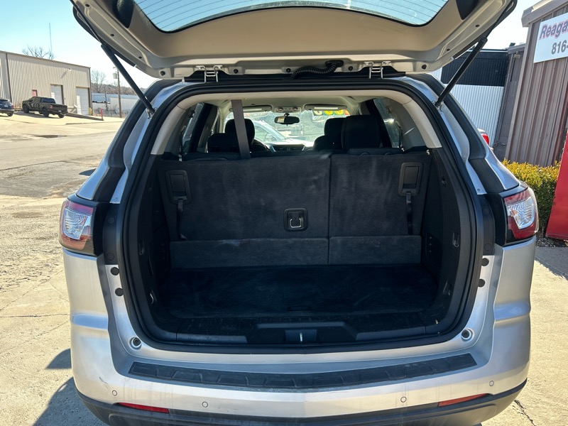 Chevrolet Traverse 1LT FWD 2013