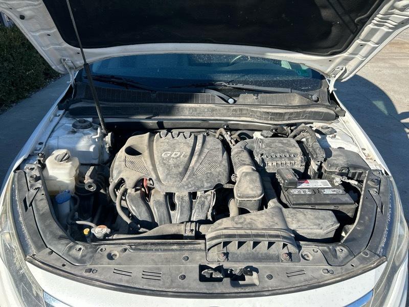 Kia Optima LX MT 2013