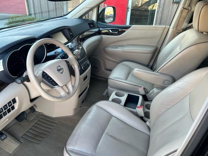 Nissan Quest Platinum 2015