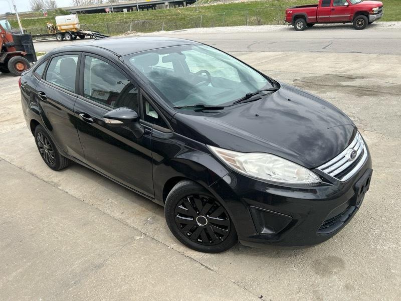 Ford Fiesta SE Sedan 2013