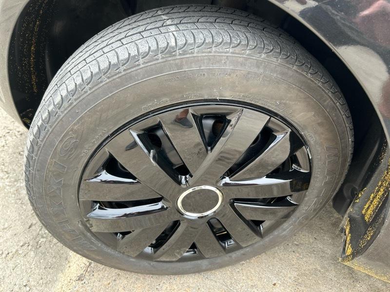 Ford Fiesta SE Sedan 2013