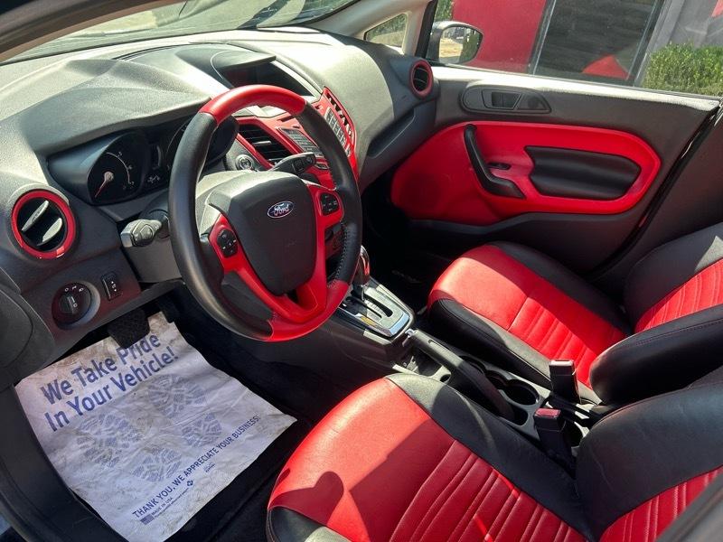 Ford Fiesta SES Hatchback 2012