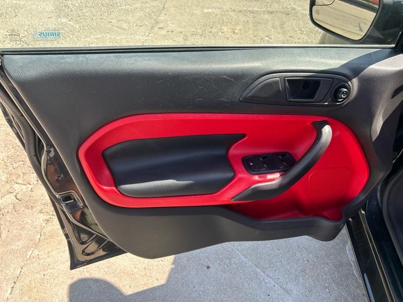 Ford Fiesta SES Hatchback 2012