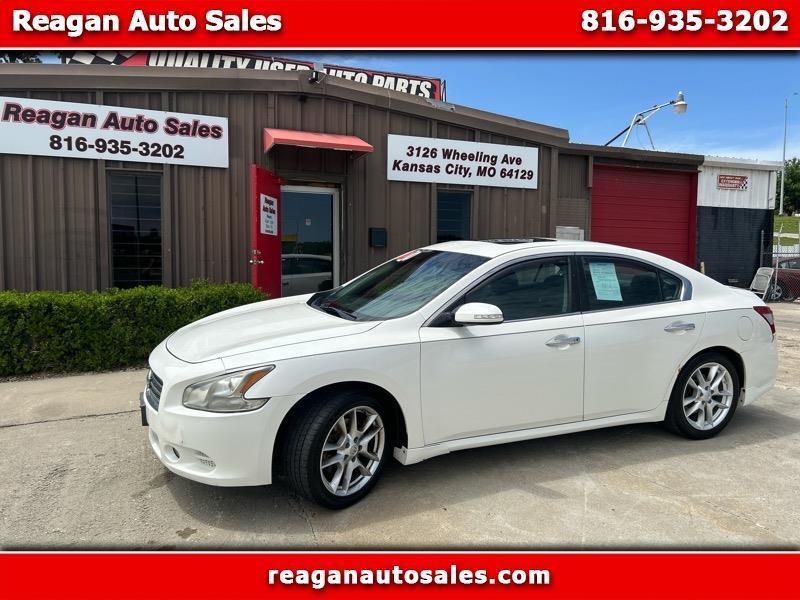 Nissan Maxima SV 2010