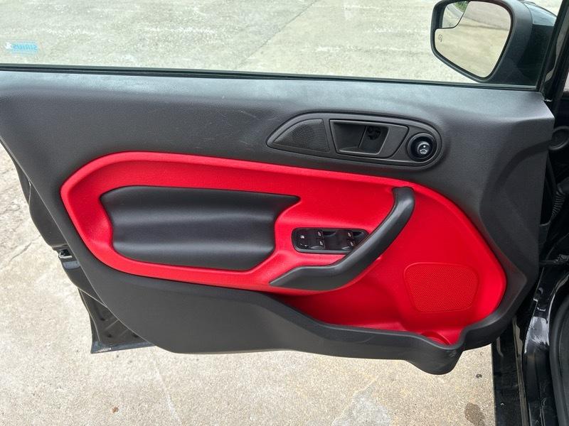 Ford Fiesta SES Hatchback 2012