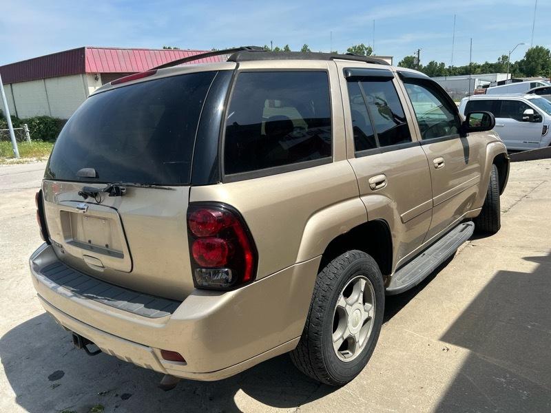 Chevrolet TrailBlazer LS 4WD 2006