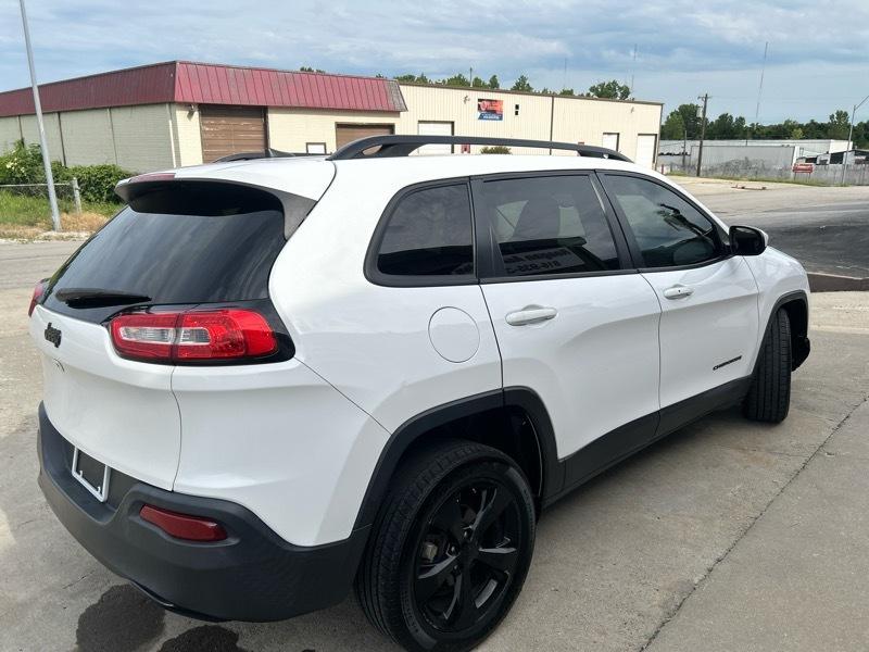 Jeep Cherokee Latitude FWD 2016