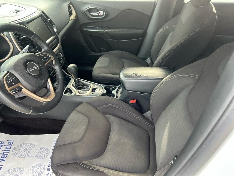 Jeep Cherokee Latitude FWD 2016