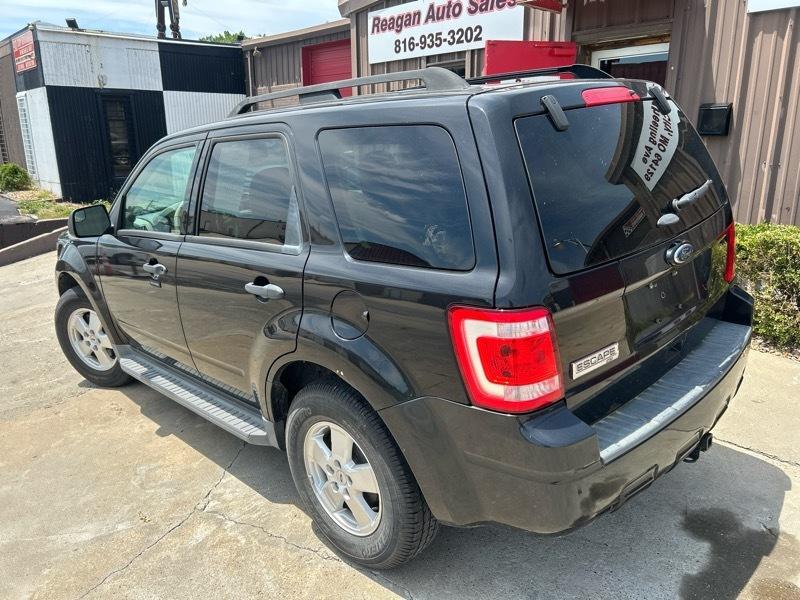 Ford Escape XLT FWD 2011
