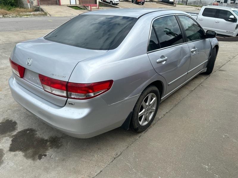 Honda Accord EX V6 sedan AT 2003