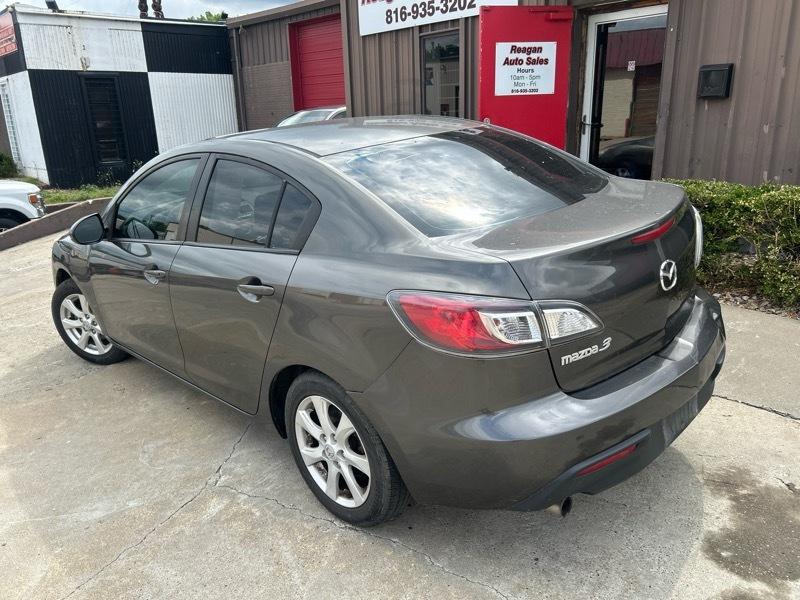 Mazda MAZDA3 i Touring 4-door 2011