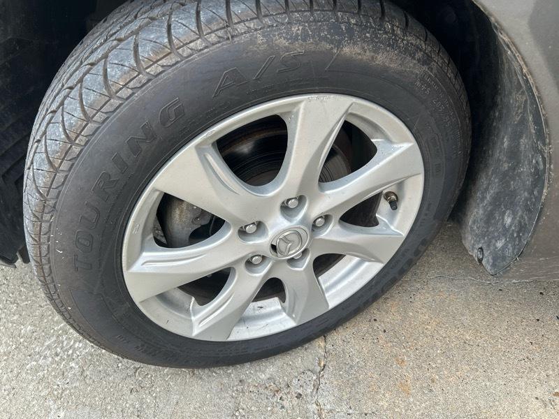 Mazda MAZDA3 i Touring 4-door 2011