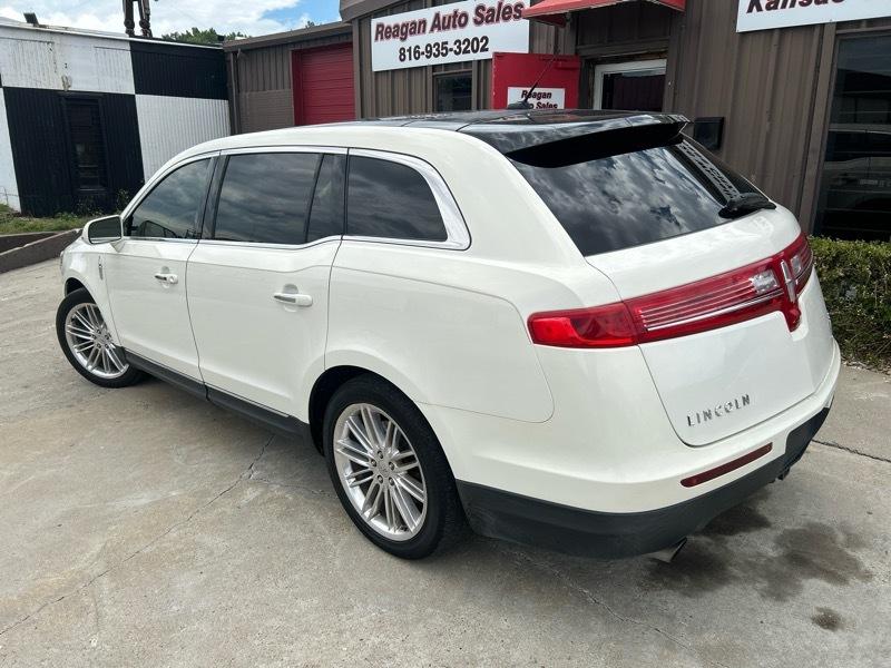 Lincoln MKT 3.5L with EcoBoost AWD 2014