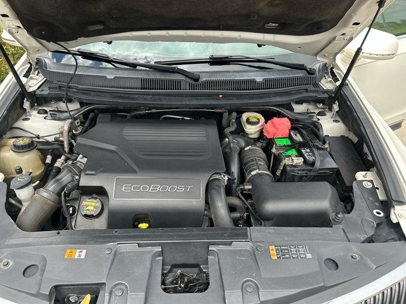 Lincoln MKT 3.5L with EcoBoost AWD 2014