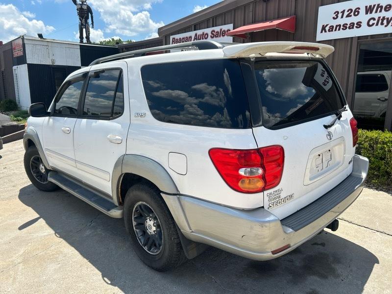 Toyota Sequoia SR5 2WD 2003