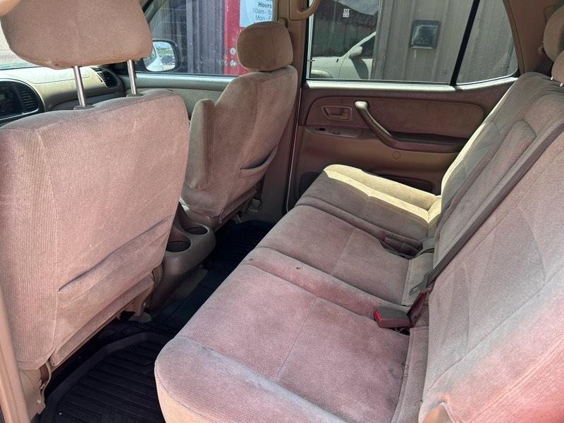 Toyota Sequoia SR5 2WD 2003