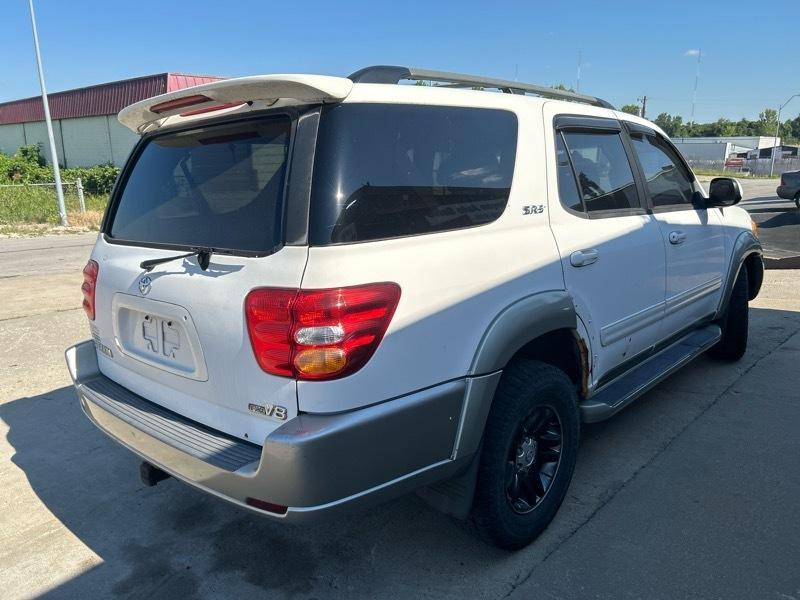 Toyota Sequoia SR5 2WD 2003