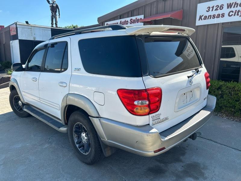 Toyota Sequoia SR5 2WD 2003