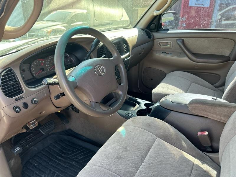 Toyota Sequoia SR5 2WD 2003