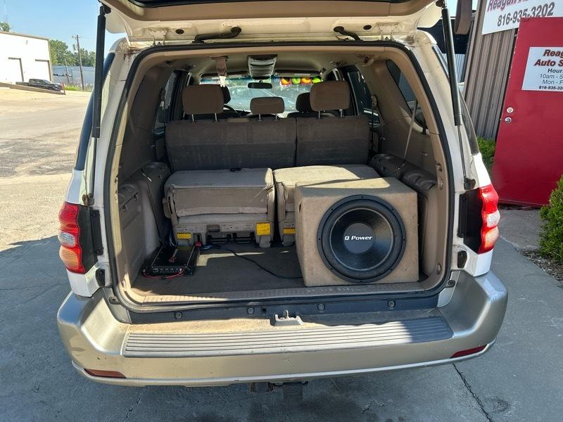 Toyota Sequoia SR5 2WD 2003
