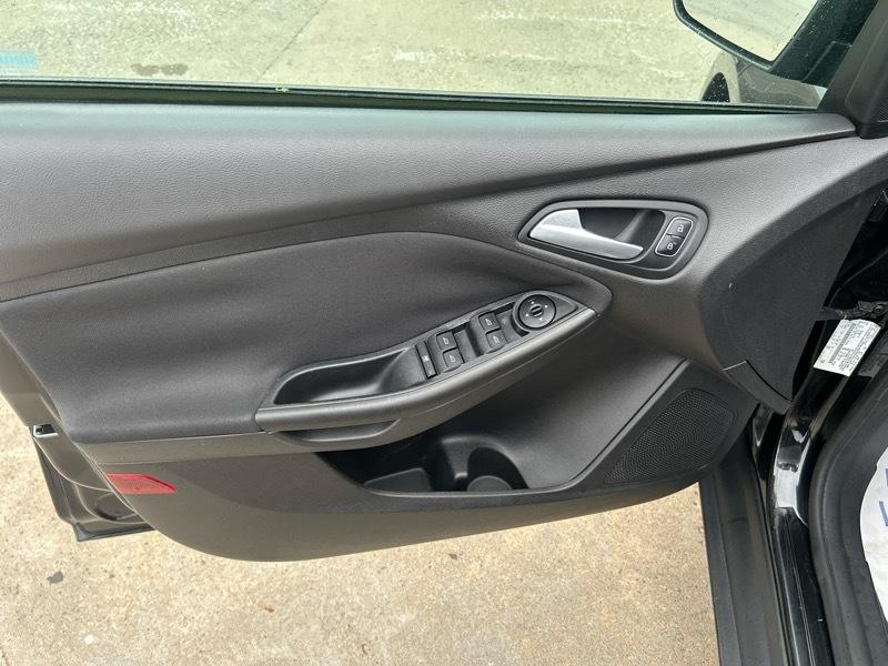 Ford Focus SE Hatch 2015