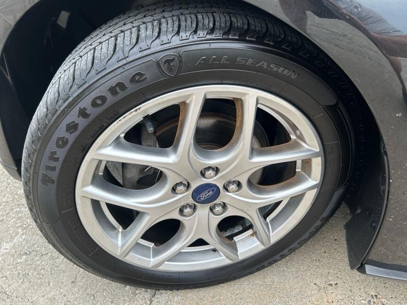 Ford Focus SE Hatch 2015