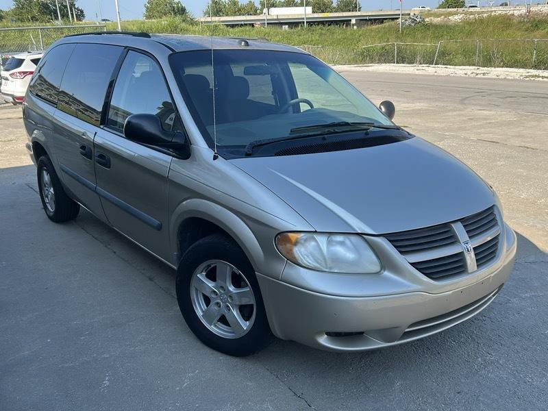 Dodge Grand Caravan SE 2005