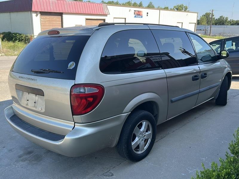 Dodge Grand Caravan SE 2005