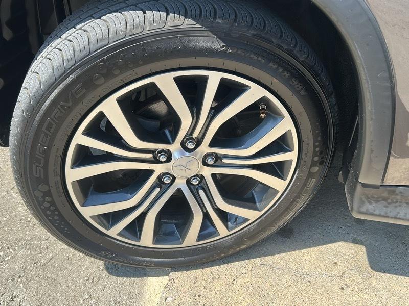 Mitsubishi Outlander Sport 2.4 SEL 4WD CVT 2017
