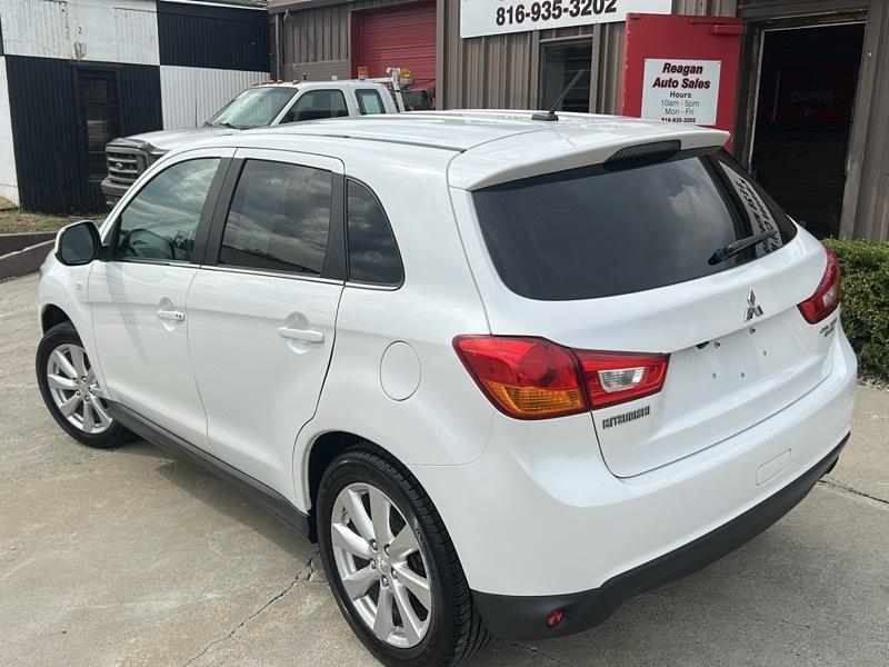 Mitsubishi Outlander Sport SE 2WD 2015