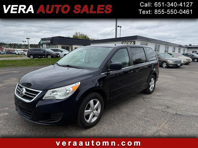 2010 Volkswagen Routan SE