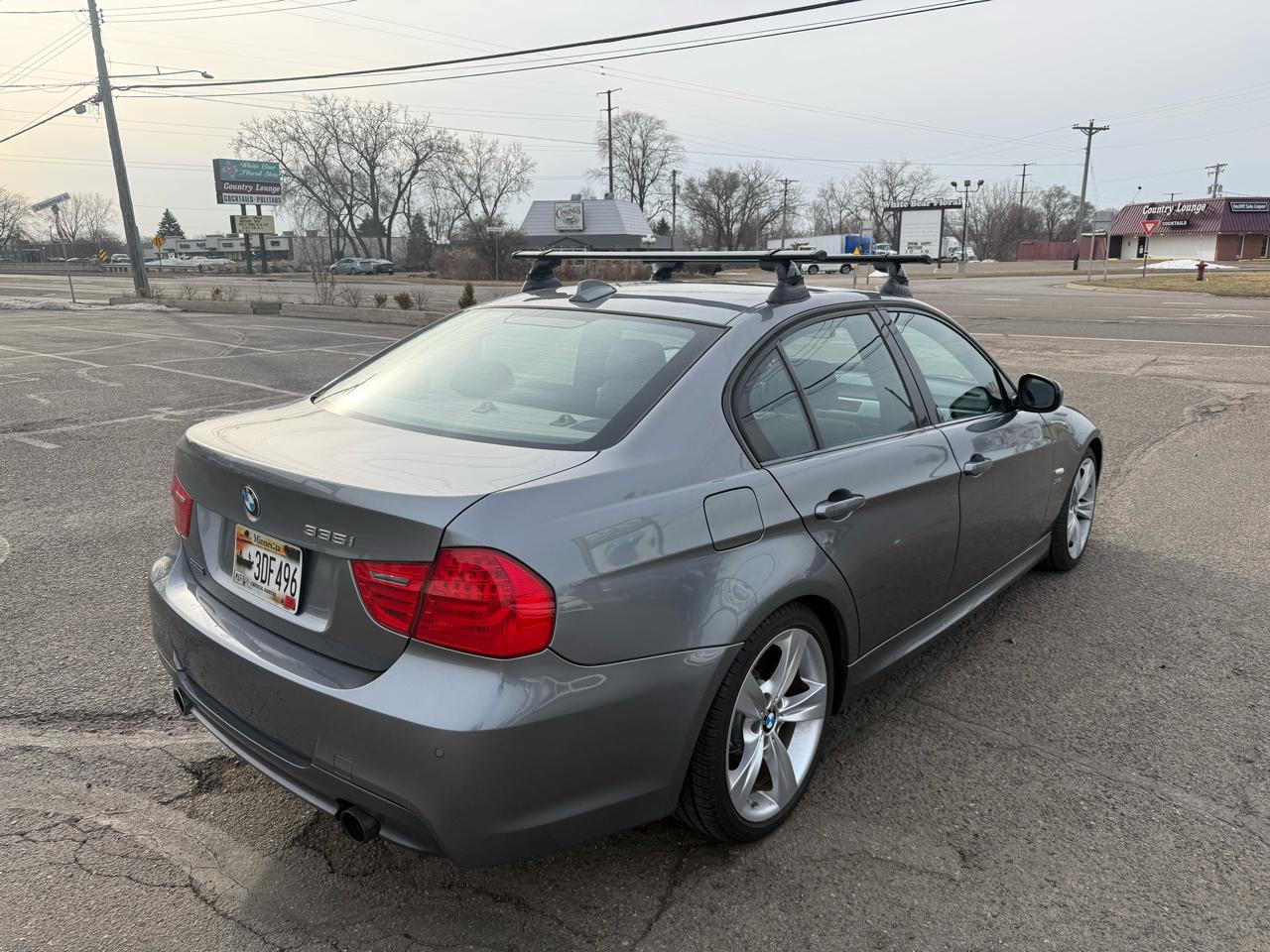 BMW 3-Series 335i xDrive SA 2011