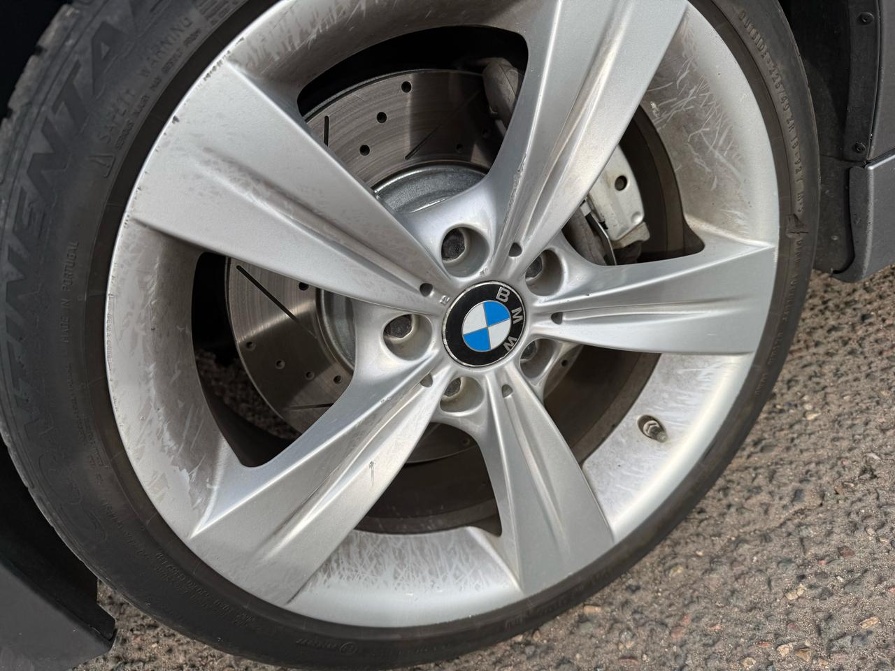 BMW 3-Series 335i xDrive SA 2011