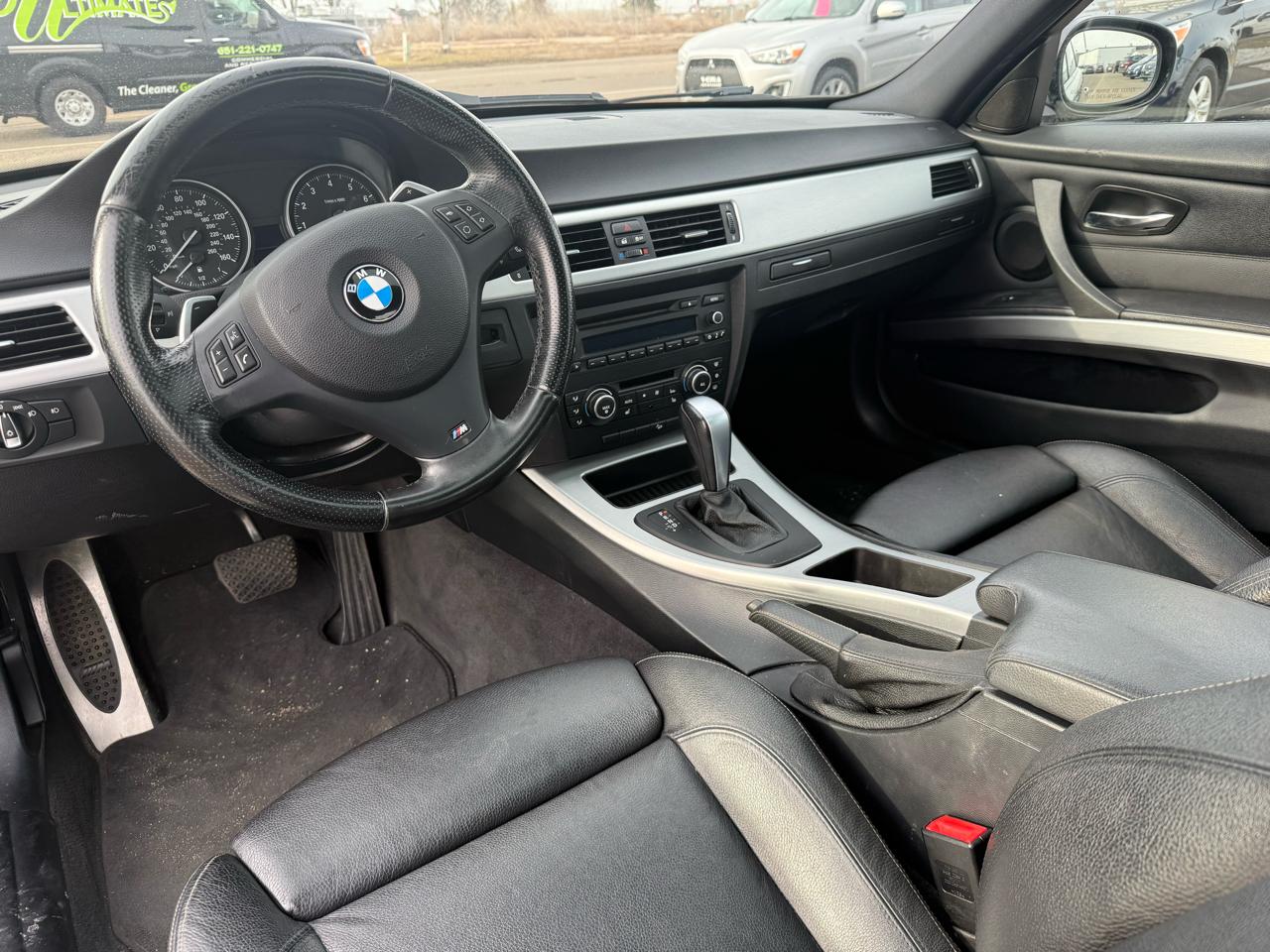 BMW 3-Series 335i xDrive SA 2011