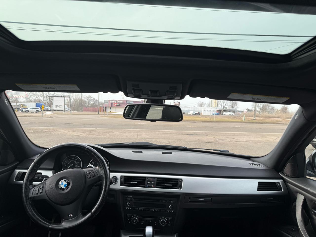 BMW 3-Series 335i xDrive SA 2011