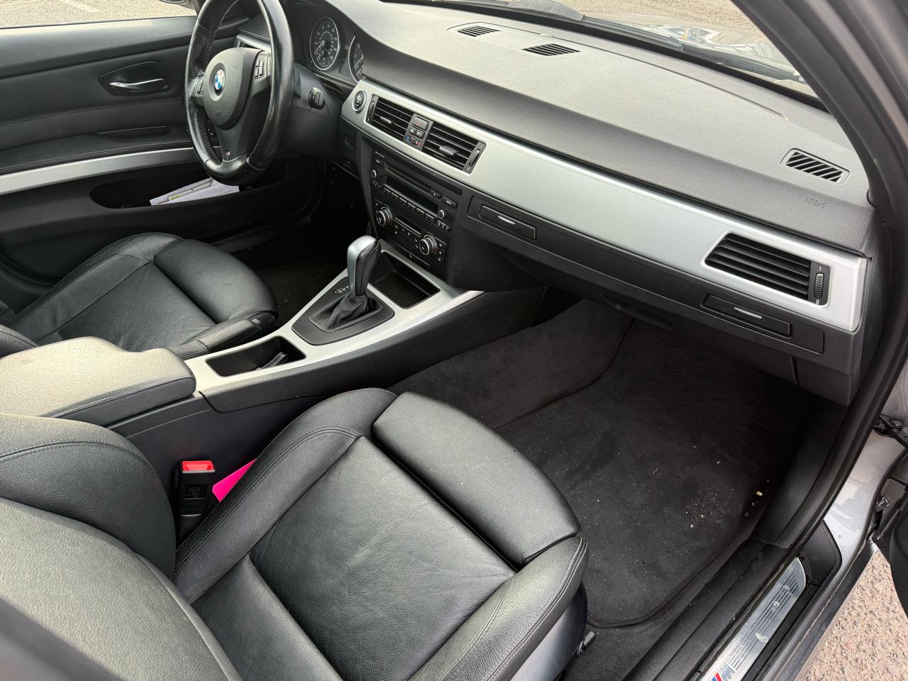 BMW 3-Series 335i xDrive SA 2011