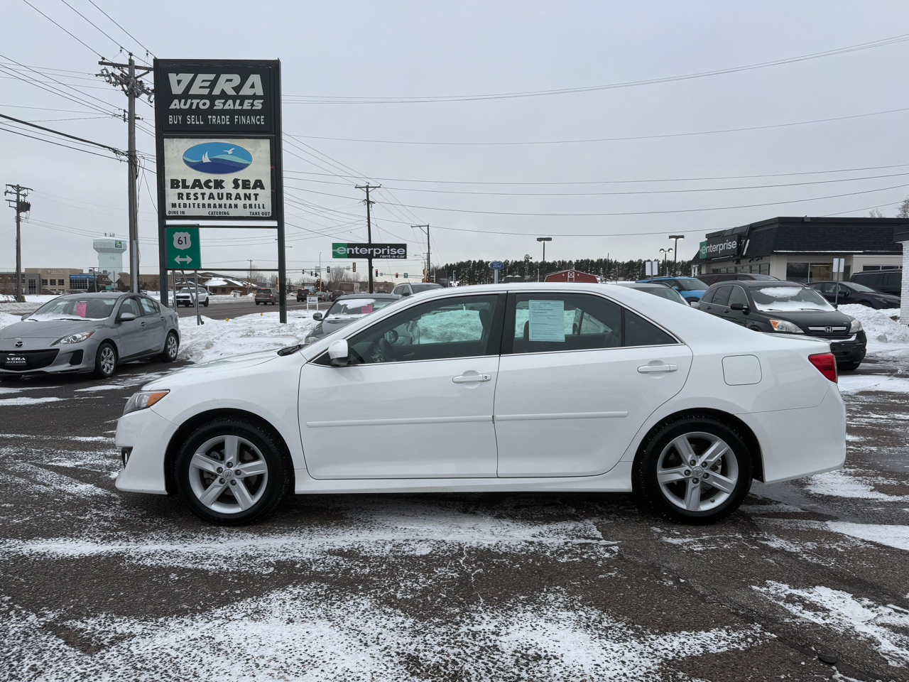 Toyota Camry 4dr Sdn I4 Auto SE (Natl) 2012