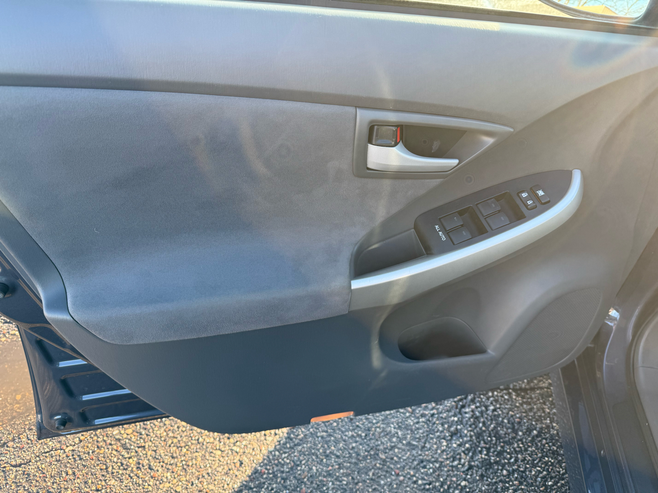 Toyota Prius Prius V 2010