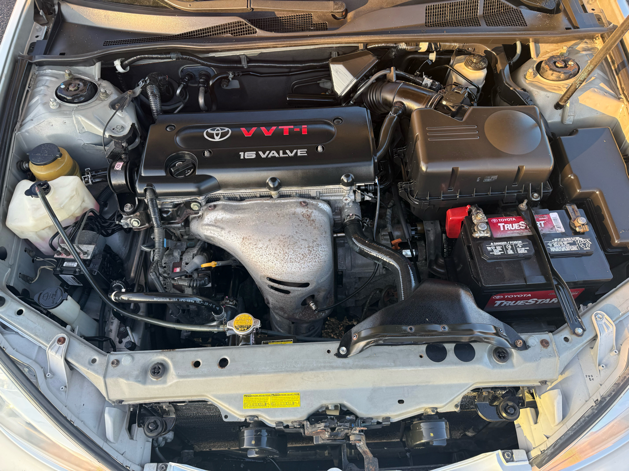 Toyota Camry Standard 2004