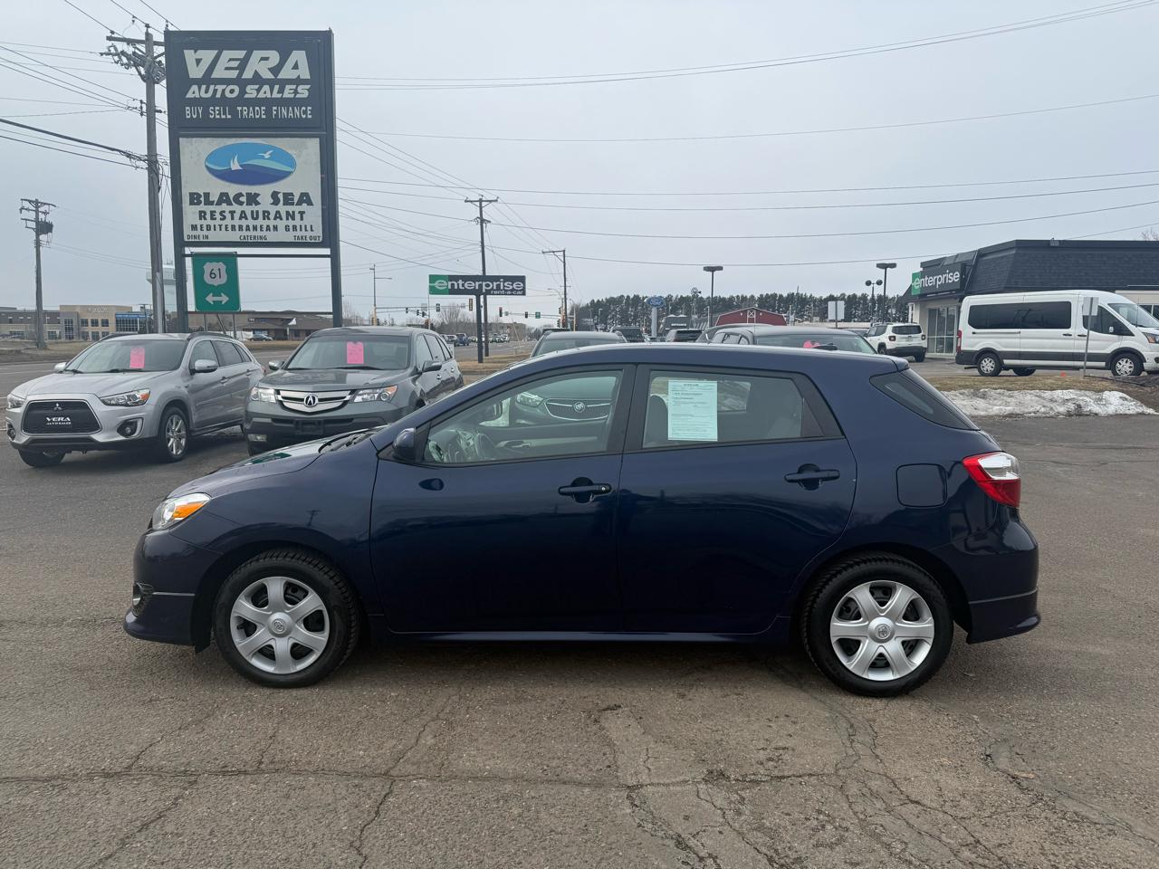Toyota Matrix S 5-Speed AT 2009
