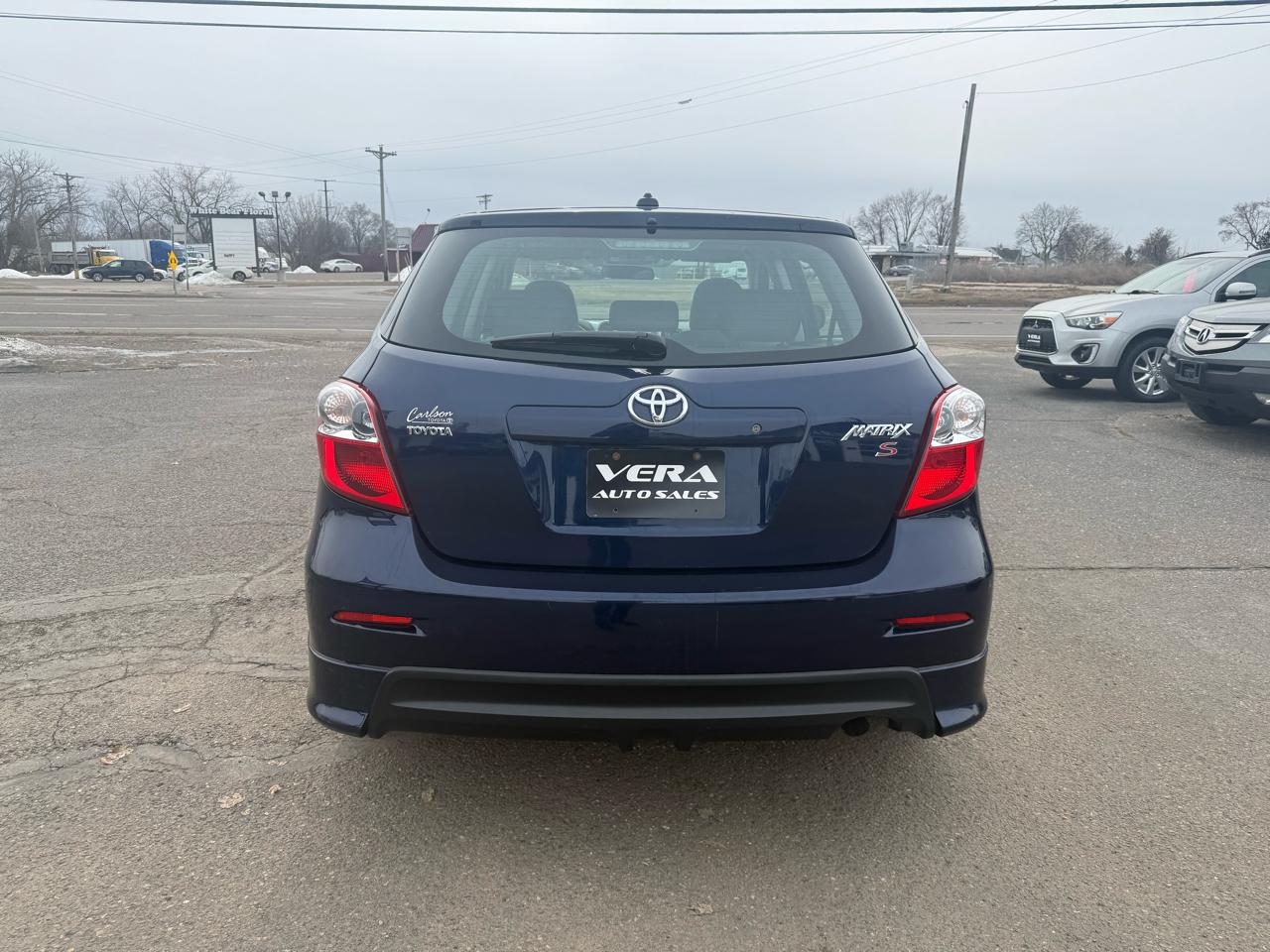 Toyota Matrix S 5-Speed AT 2009