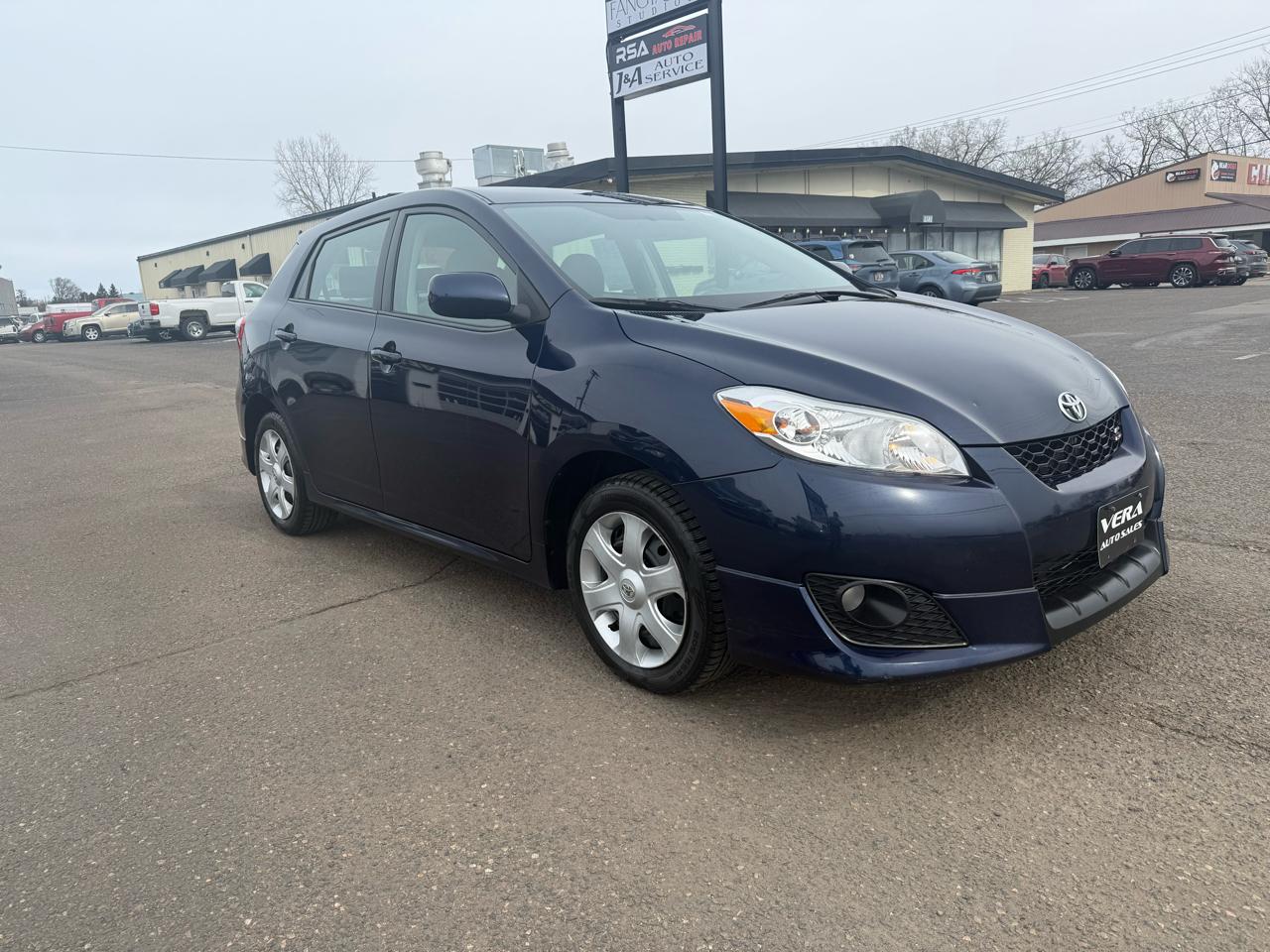 Toyota Matrix S 5-Speed AT 2009